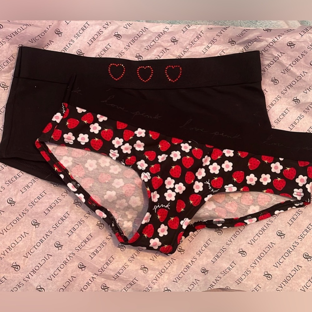 VS Pink 2 Pairs Valentines Underwear
